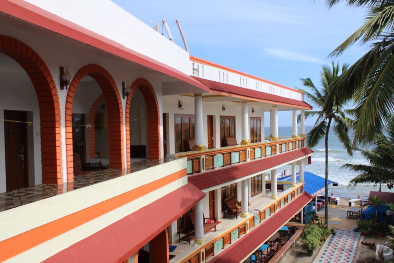 Hotel Sea View Palace - The Beach Hotel Kovalam Eksteriør billede
